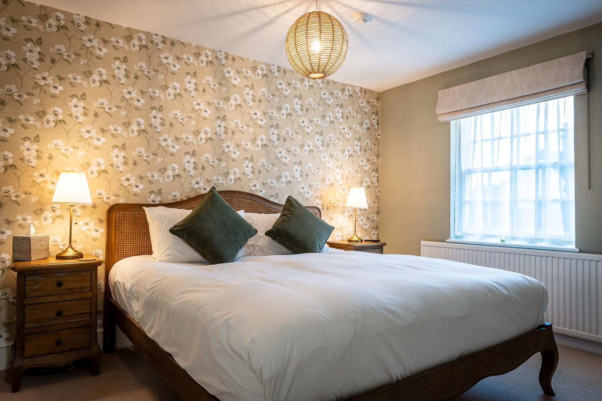 The White Horse Hotel Faversham Exterior photo